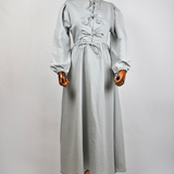 Robe Longue Gris Clair à Rayures Verticales et Nœuds Élégants