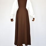 Robe-tablier marron avec chemise